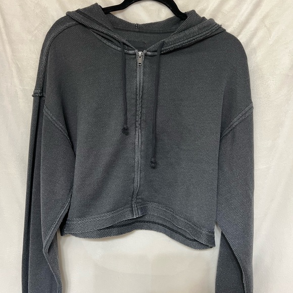 aerie Tops - Aerie Charcoal Women's Cropped Hoodie